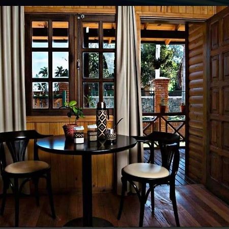 Cabanas Paseo Del Yacaratia Puerto Iguazu Bagian luar foto