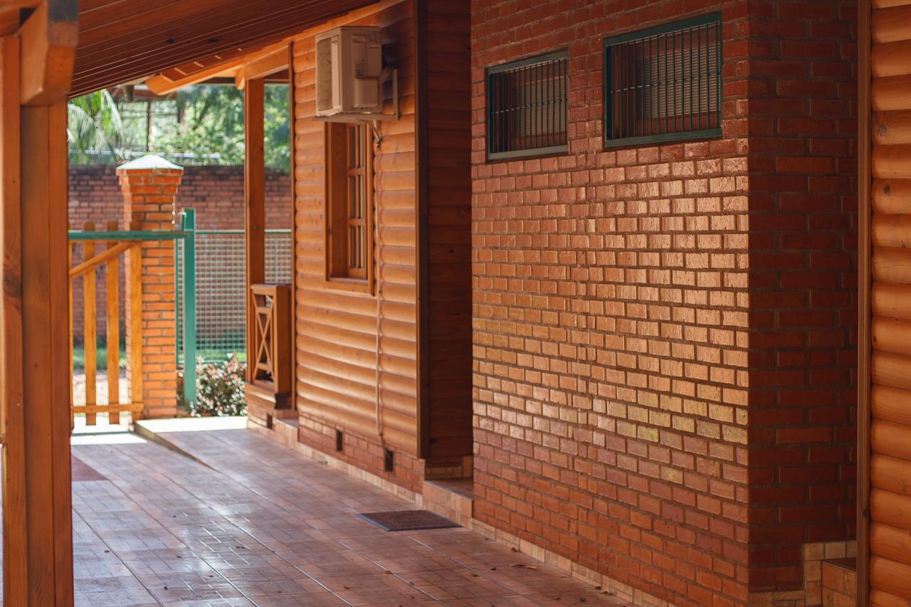 Cabanas Paseo Del Yacaratia Puerto Iguazu Bagian luar foto